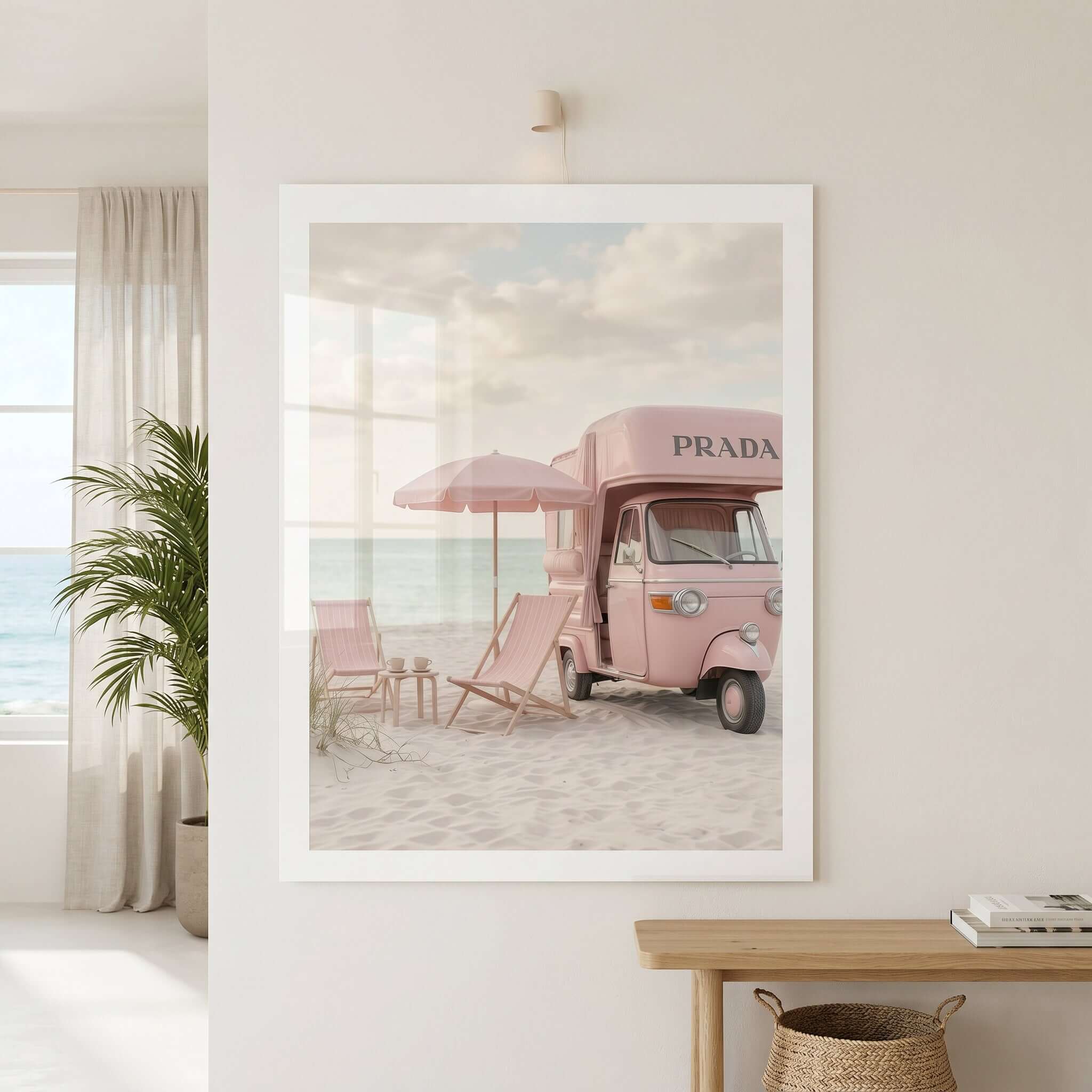 Cuadro Póster Furgoneta Rosa en la Playa | Decoración Pastel