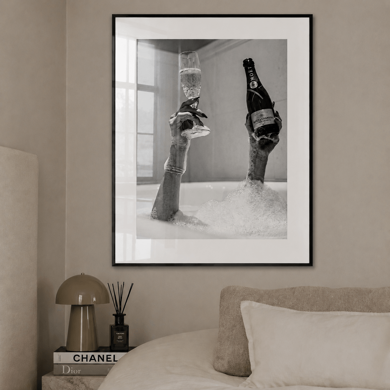 Cuadro Póster Champaña en Bañera | Decoración Elegante