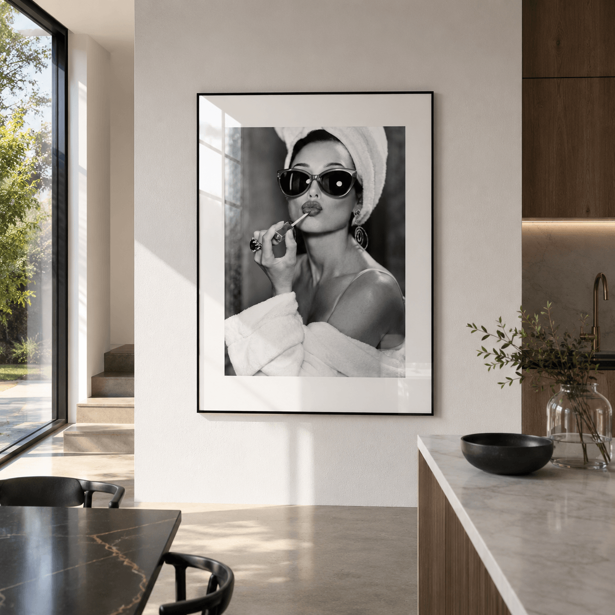 Cuadro Póster Mujer con Gafas de Sol | Decoración Elegante