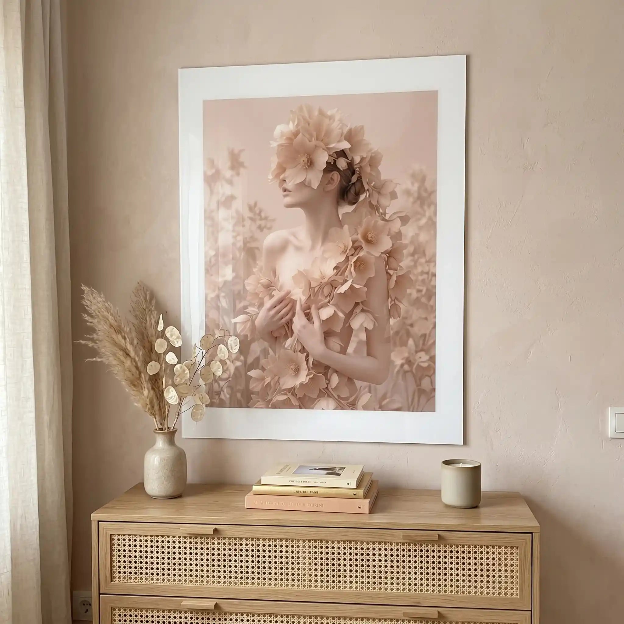 Cuadro Póster Mujer Entre Flores | Decoración Floral Elegante