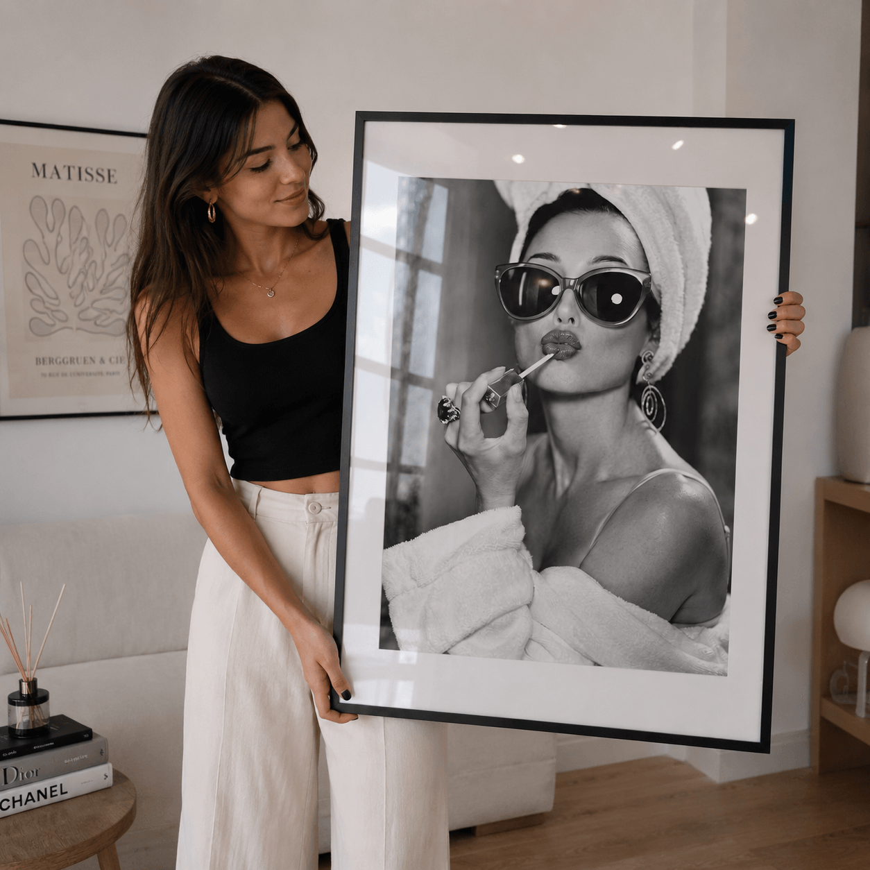 Cuadro Póster Mujer con Gafas de Sol | Decoración Elegante