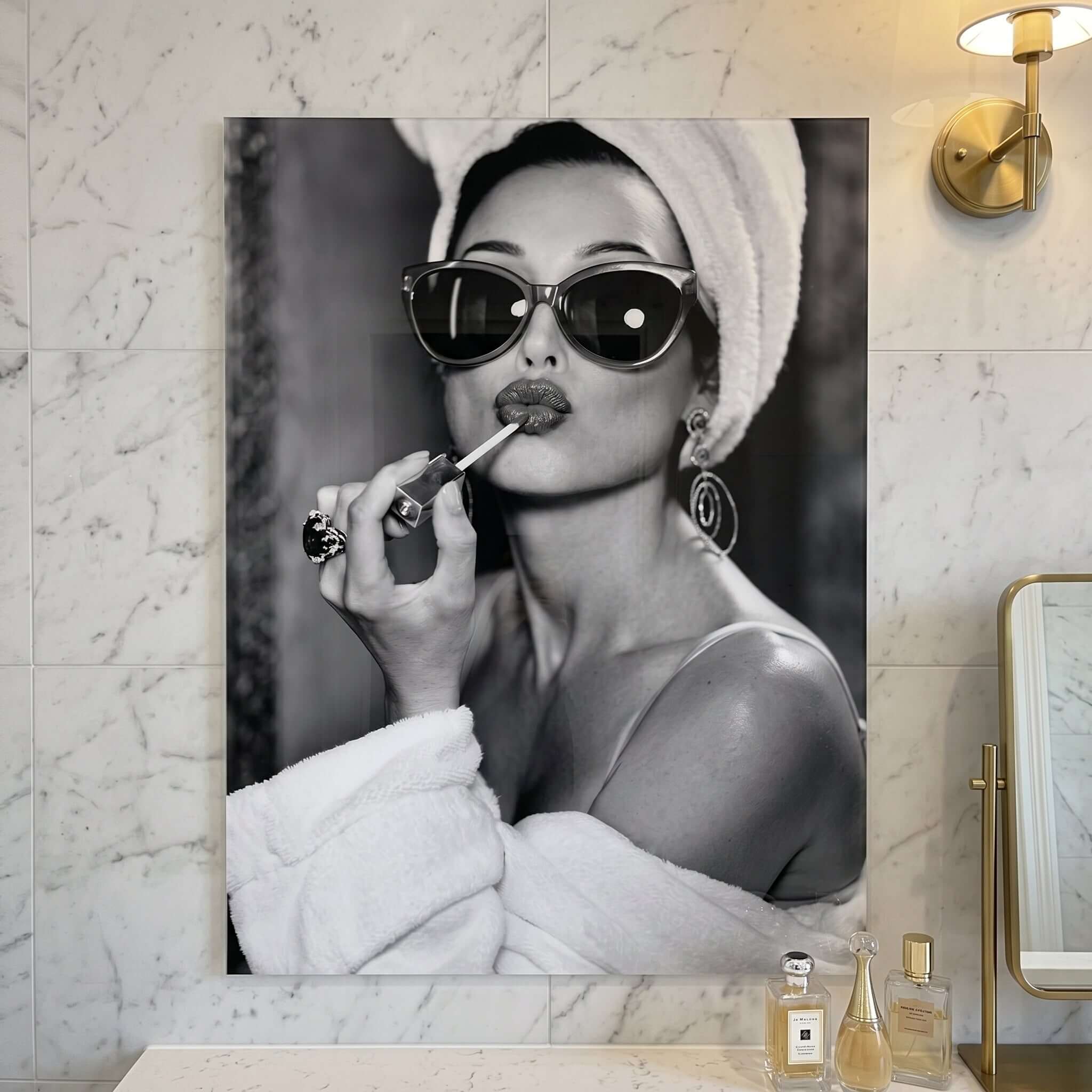 Cuadro Póster Mujer con Gafas de Sol | Decoración Elegante