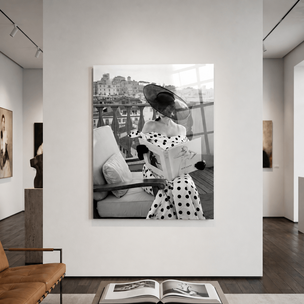 Cuadro Póster Mujer con Vestido de Lunares | Decoración Vintage