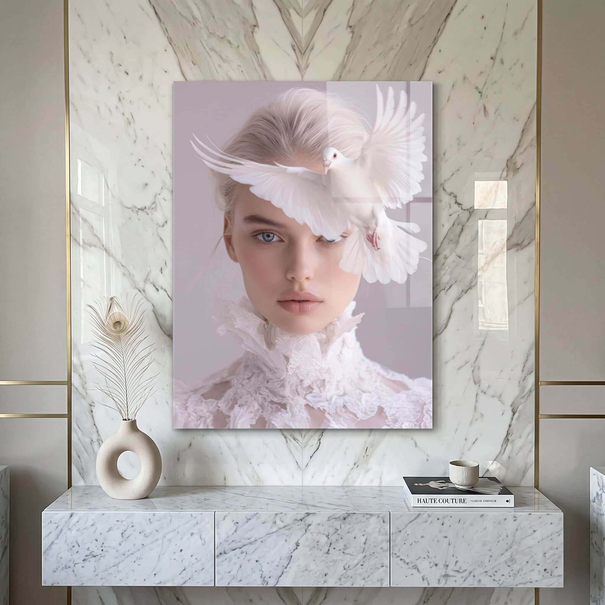 Cuadro Póster Mujer con Paloma Blanca | Decoración Elegante