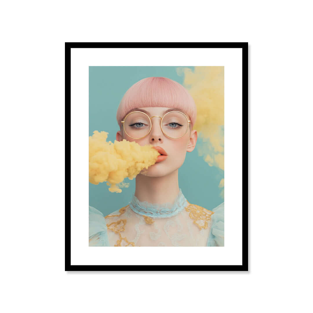 Cuadro Póster Mujer con Humo Amarillo | Decoración Moderna