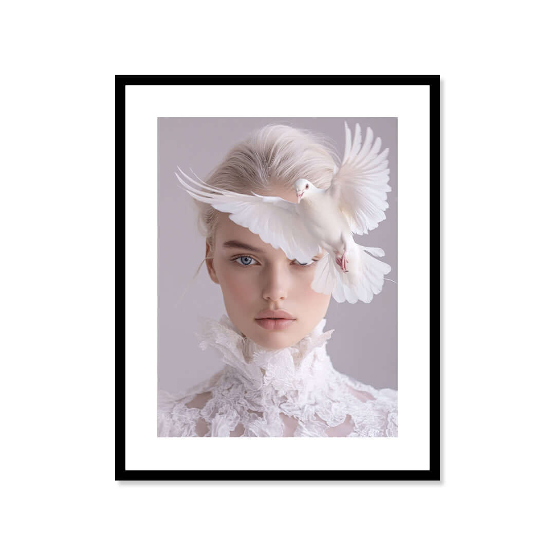 Cuadro Póster Mujer con Paloma Blanca | Decoración Elegante