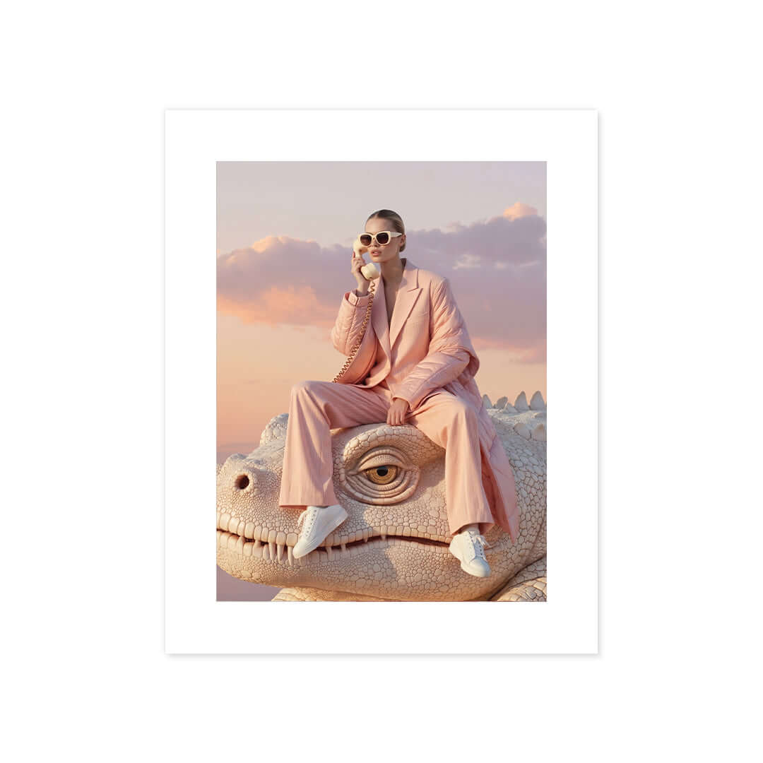 Cuadro Póster Mujer sobre Cocodrilo | Decoración Surrealista