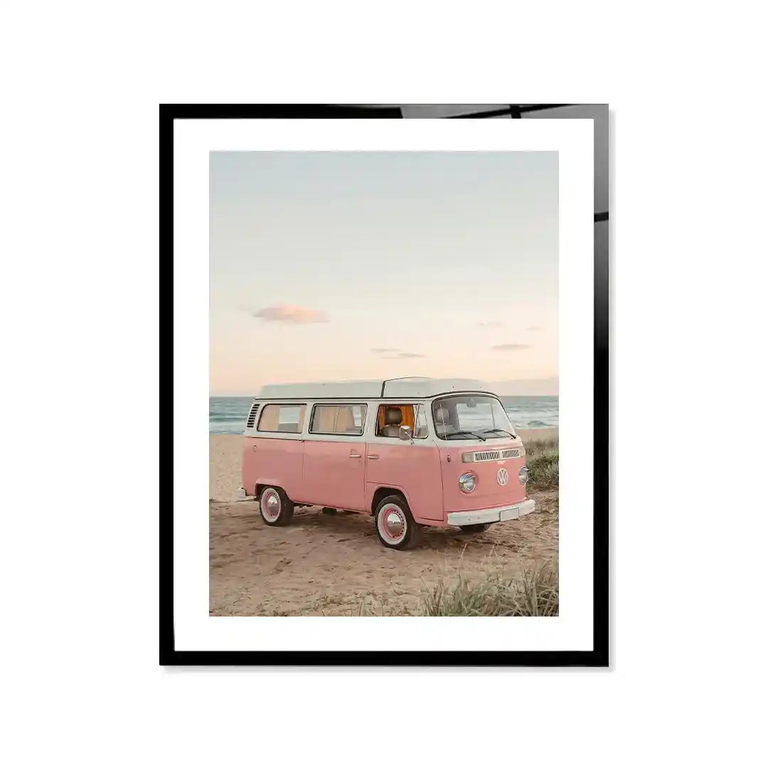 Cuadro Póster Furgoneta Retro Rosa en la Playa | Estilo Vintage