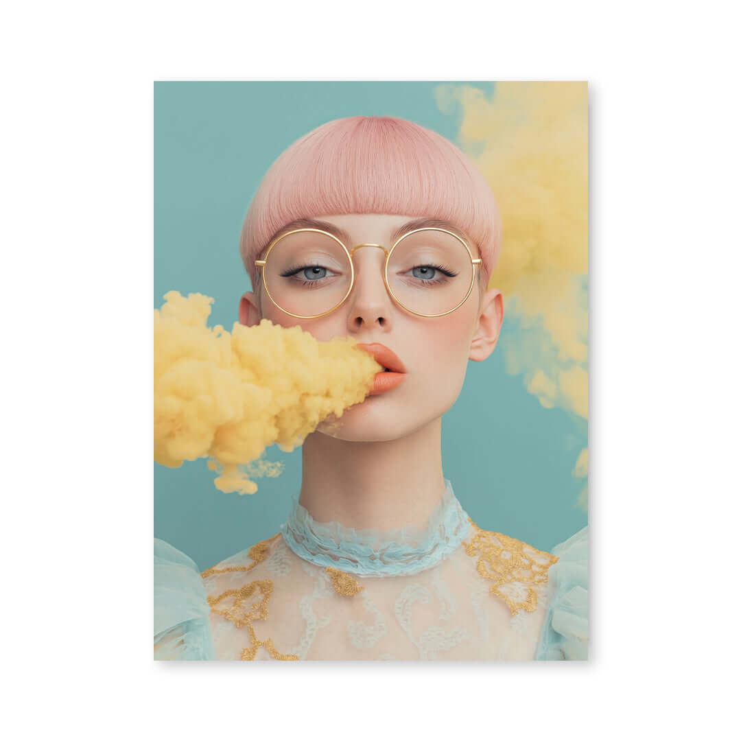 Cuadro Póster Mujer con Humo Amarillo | Decoración Moderna